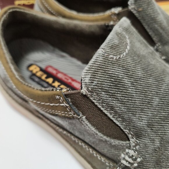 Skechers Mens Relaxed Fit Memory Foam Slip-On Shoes - Picture 3 of 14